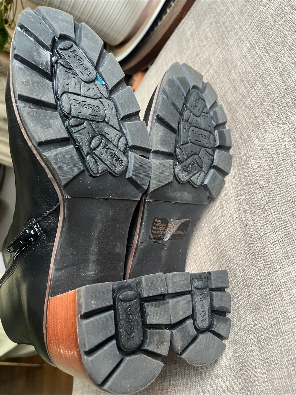 Korks Chandler Stacked Block Heel Boots Black 8.5 - Picture 11 of 12